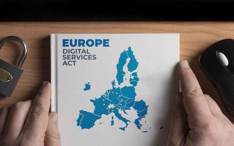 Il Digital Service Act (DSA): Una Legge Bavaglio per la Libertà di Espressione?