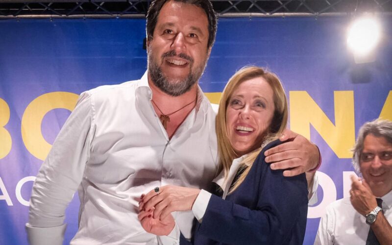 Lega in Ascesa e M5S in Declino: Le Nuove Tendenze della Supermedia Politica