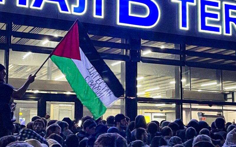 Tumulti Anti-Israele a Makhachkala: Israele Chiede Protezione per i Suoi Cittadini