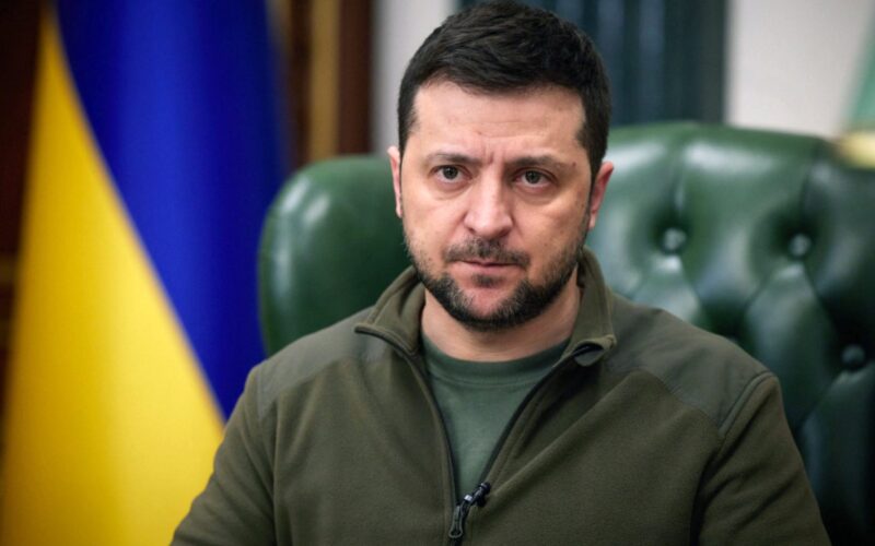 Zelensky in cerca di sostegno: tra la stanchezza dell’Occidente e la paura dell’isolamento