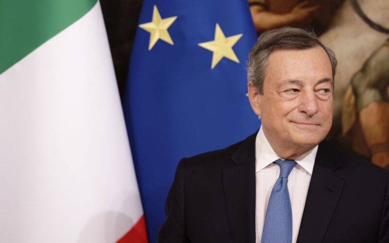 Draghi al Financial Times: Difesa dei Valori UE Senza Compromessi, ma Silenzio su un’Europa dei Popoli