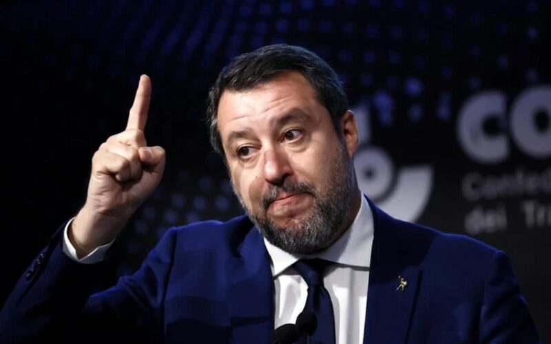 Matteo Salvini Critica le Conseguenze dello Sciopero Ferroviario: Tra Sicurezza sul Lavoro e Diritti dei Viaggiatori