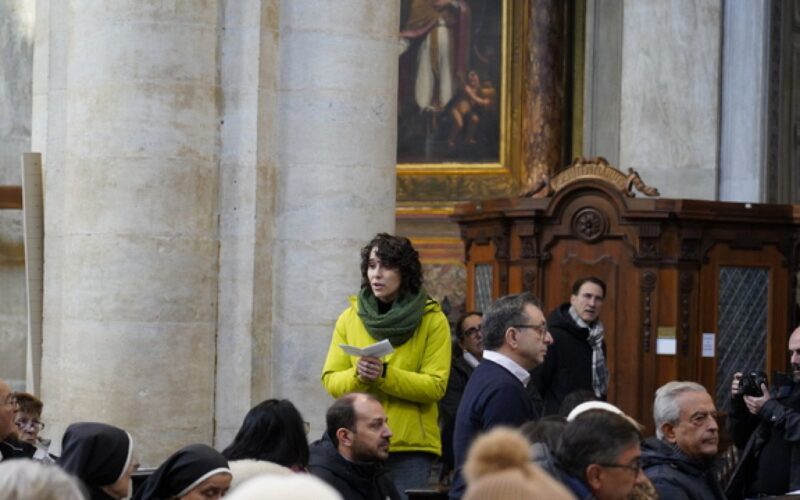 Irruzione di Attivisti di Extinction Rebellion nel Duomo di Torino