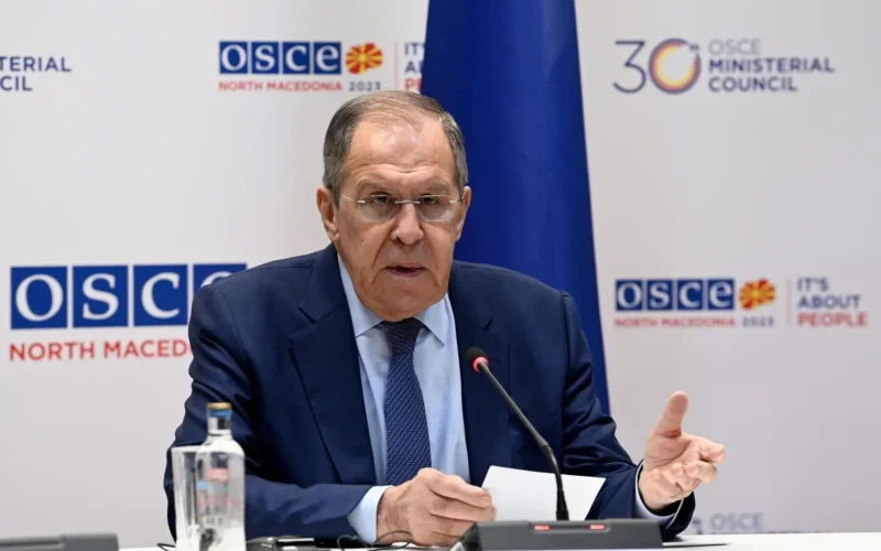 La Visione Russa del Conflitto Ucraino: Lavrov Critica l’Occidente