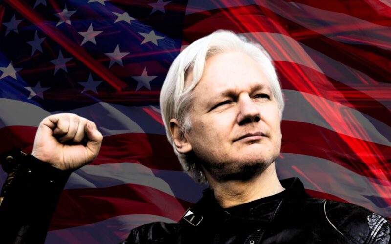 Julian Assange Ottiene il Permesso di Presentare Nuovo Ricorso Contro l’Estradizione negli USA