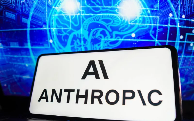 Amazon raddoppia su Anthropic: 8 miliardi per sfidare OpenAI