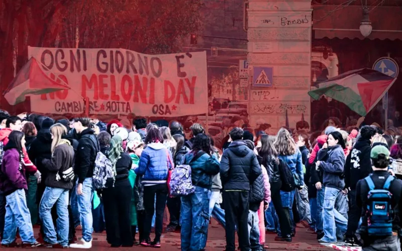 Ordigno al peperoncino: 20 agenti intossicati durante la protesta (Video)