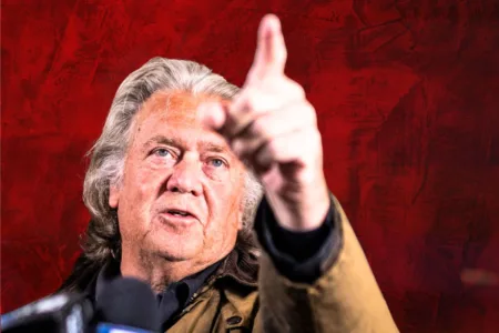 Bannon dichiara guerra a Musk: “Via dalla Casa Bianca”