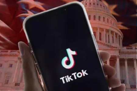 TikTok bandito negli USA: la Corte Suprema conferma il divieto